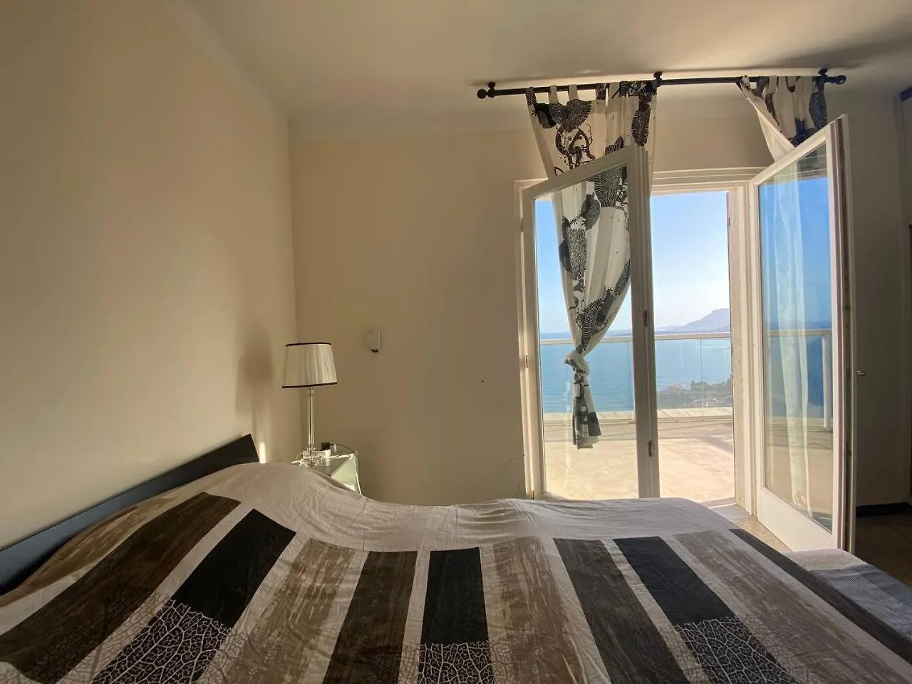 Attico Sul Mare Apartment Grimaldi